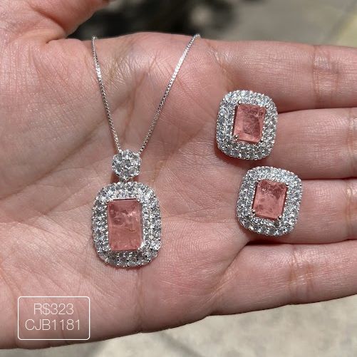 Conjunto Retangular Fusion Nude Cravejado Cristal Prateado